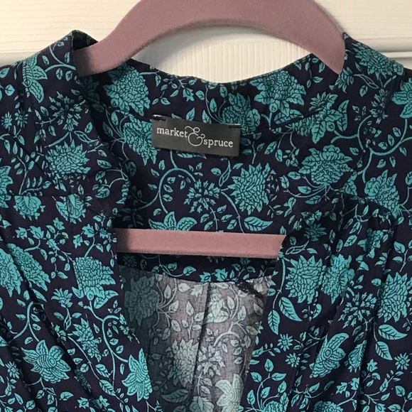 SOLD—Stitch fix sleeveless blouse - Picture 3 of 4